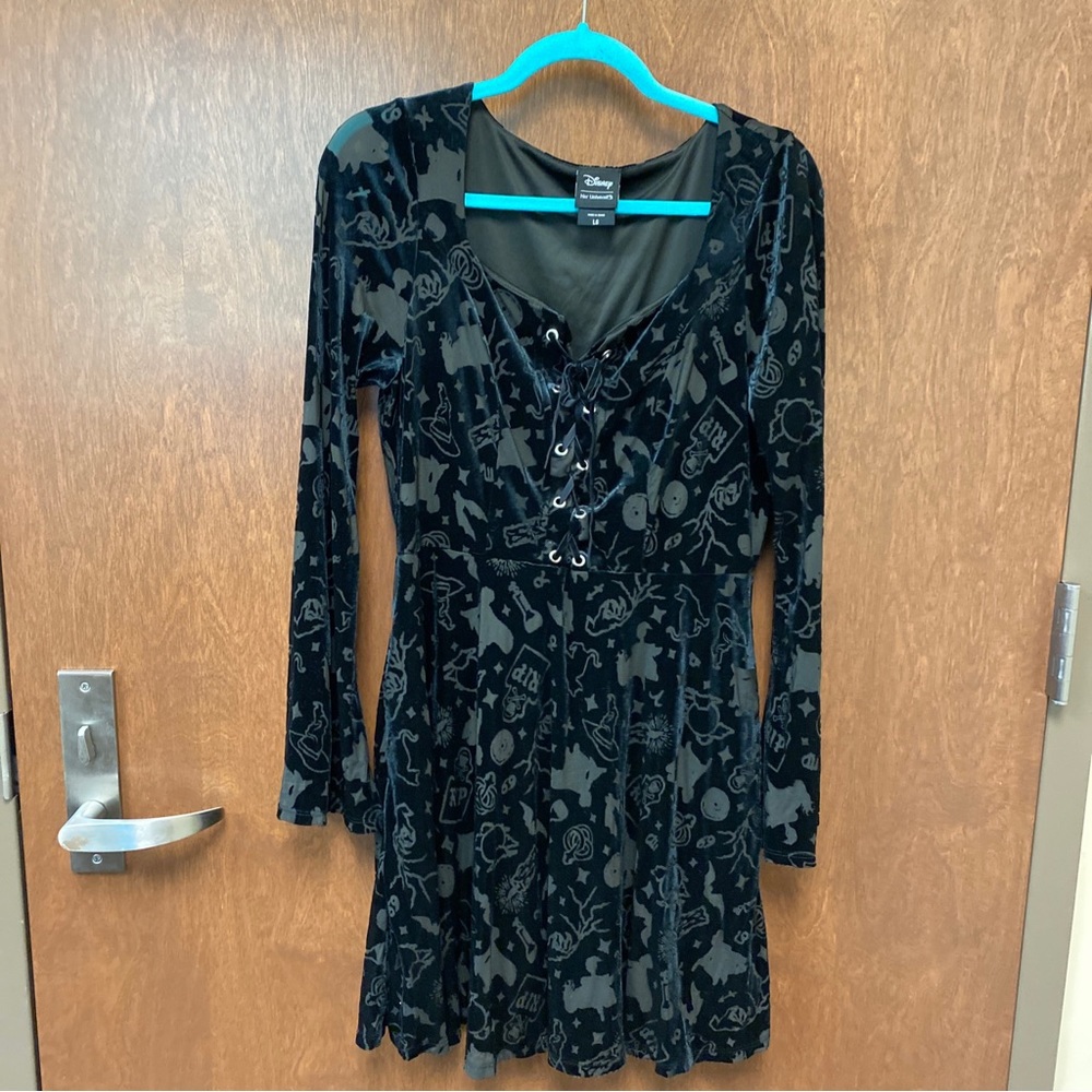 Her Universe Disney Hocus Pocus velvet dress - size L (11)